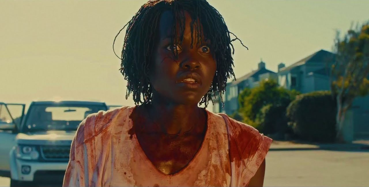 <b>9. Lupita Nyong’o</b>Lupita Nyong’o brilló en la película de zombis “Little Monsters”, pero su actuación doble en “Nosotros”, dirigida por Jordan Peele, la consolidó como una de las mejores actrices de su generación. Desde el inicio, esta colaboración prometía, reuniendo a una talentosa ganadora del Oscar con un guionista/director excepcionalmente emocionante. 