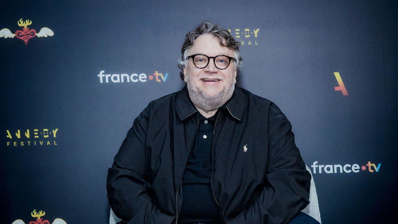 El cineasta Guillermo del Toro, nació 9 de octubre de 1964..