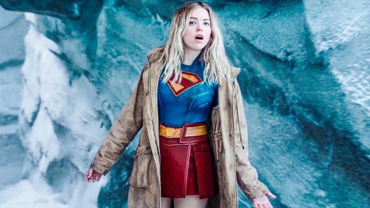<b>Supergirl - En cines - 26 de junio</b>Kara, se ha ido haciendo más fuerte con el paso de los años y también debido a la caída de Krypton. Mientras va viajando por diferentes lugares, conoce a Ruthye, una joven que busca venganza por el asesinato de su padre. Las dos juntas comienzan una persecución contra un criminal muy peligroso y se enfrentarán a criaturas y peligros que muestran el lado más oscuro del universo. Kara tendrá que decidir si su fuerza sirve para destruir o para proteger mientras descubre algo que no esperaba.