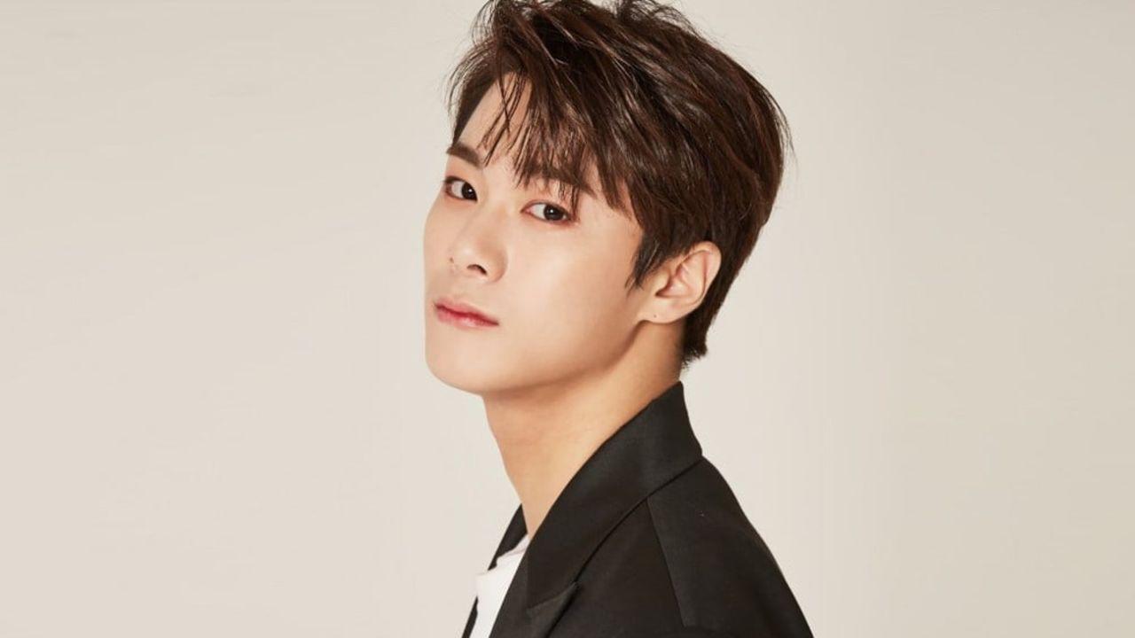 Moonbin, de 25 años, integrante de la boyband ASTRO, fue encontrado sin vida el miércoles 19 de abril de 2023. Su mánager fue la persona que encontró el cuerpo, según fuentes, el artista se habría quitado la vida. 