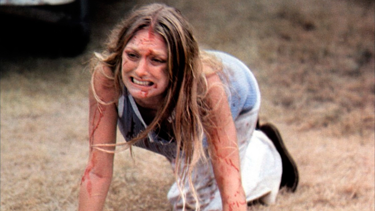 <b>5. Marilyn Burns</b>La difunta Marilyn Burns dejó una marca indeleble en la historia del cine con su icónico papel en “La Matanza de Texas” (1974). Como Sally Hardesty, experimentó un viaje de terror inolvidable cuando un inocente viaje en carretera con amigos y su hermano se convirtió en una pesadilla que transformó su vida para siempre.