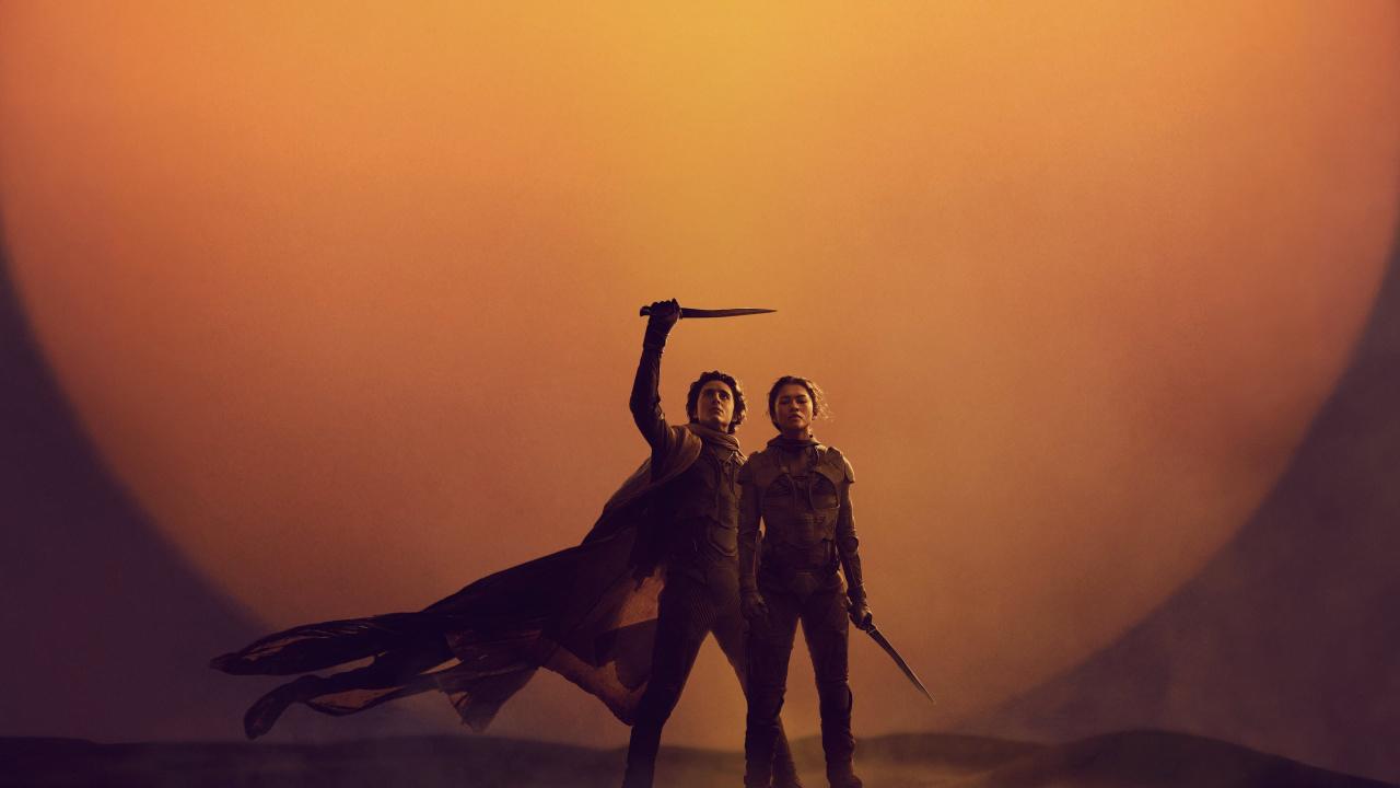 La producción de “Dune: Parte Dos” recibió luz verde oficialmente el 26 de octubre de 2021, apenas cuatro días después del estreno de la primera parte en Estados Unidos, evidenciando la confianza del estudio en el éxito de la saga.