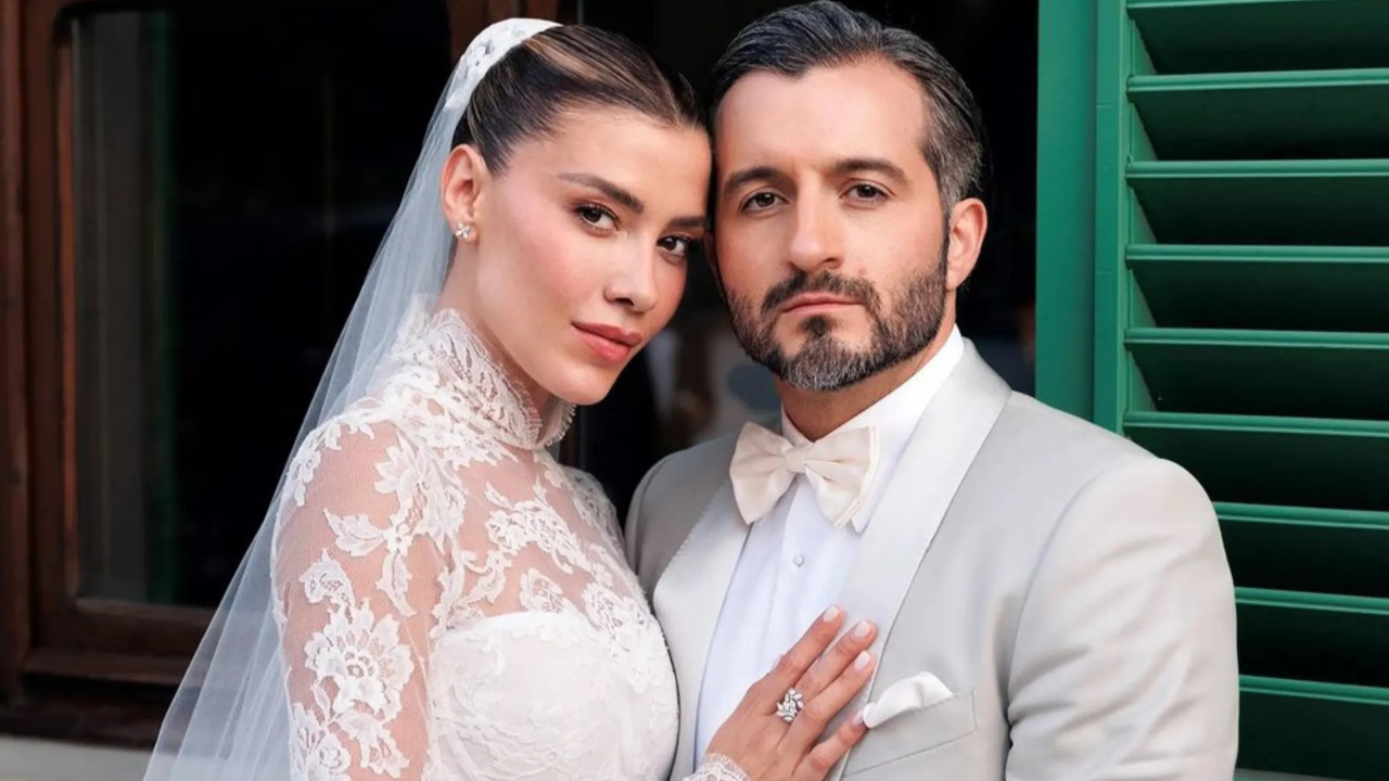 Michelle Salas, la hija de la reconocida estrella musical Luis Miguel, celebró su boda con el empresario Danilo Díaz en un espléndido evento que tuvo lugar en Italia.