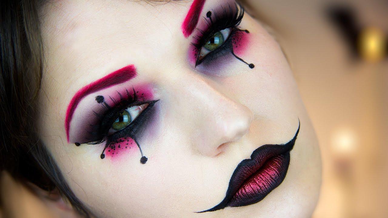 Independientemente de lo que puedas escuchar, el maquillaje de Harley Quinn es todo menos básico. Crea tu versión única de este personaje icónico.