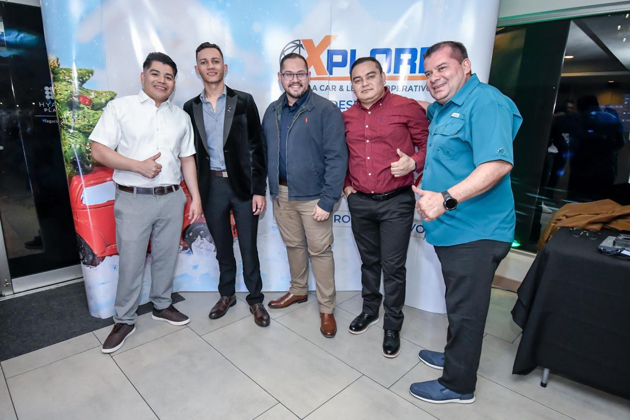 Xplore Rent a Car celebra la navidad con sus empleados