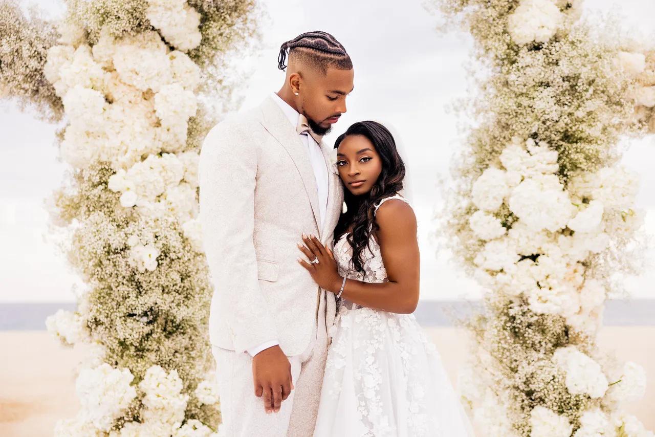 Así fue la boda de Simone Biles y Jonathan Owens