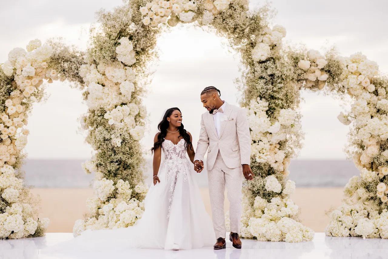 Así fue la boda de Simone Biles y Jonathan Owens