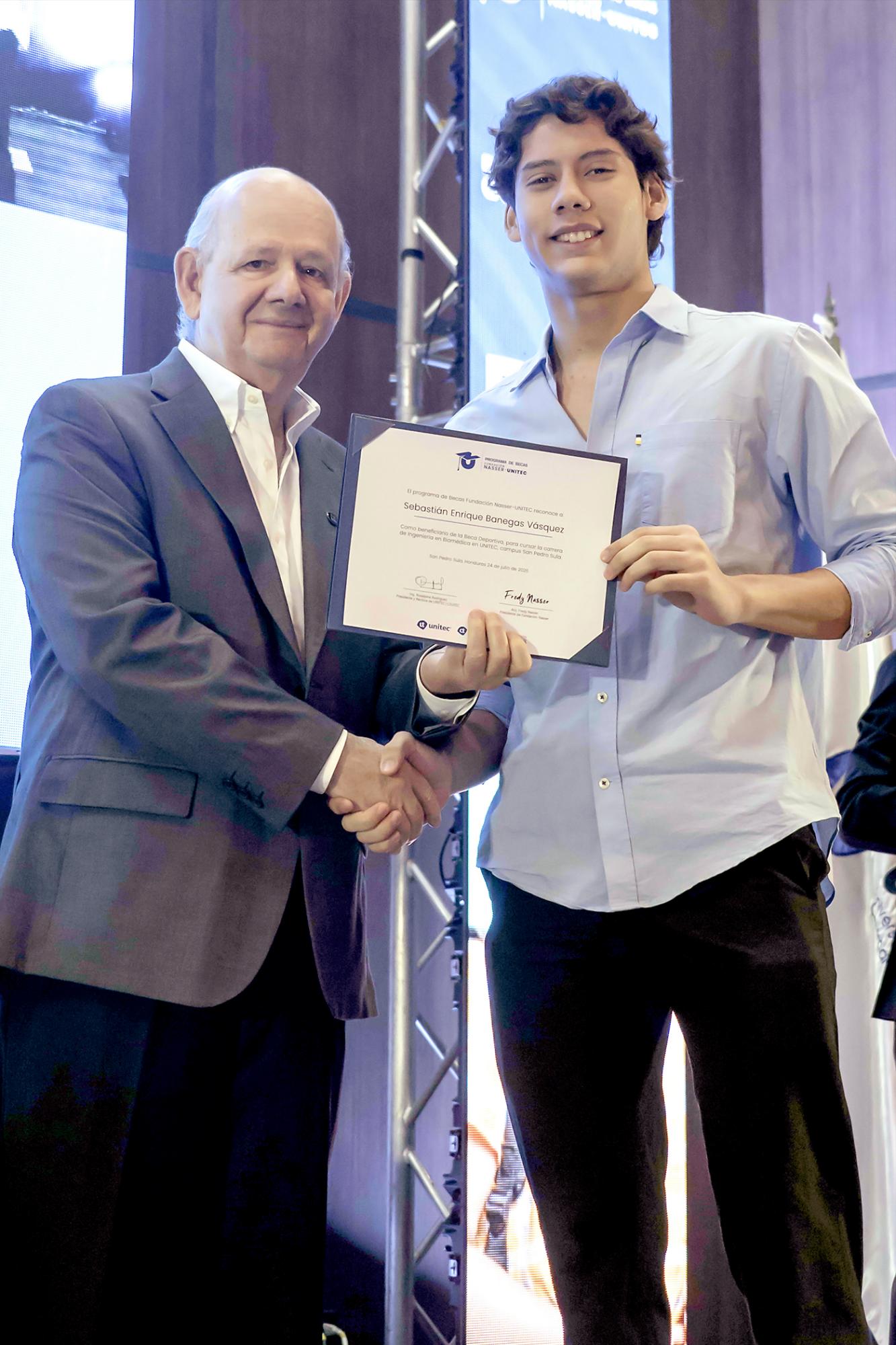 Fundación Nasser-UNITEC alcanza los 1,000 jóvenes con su programa de becas
