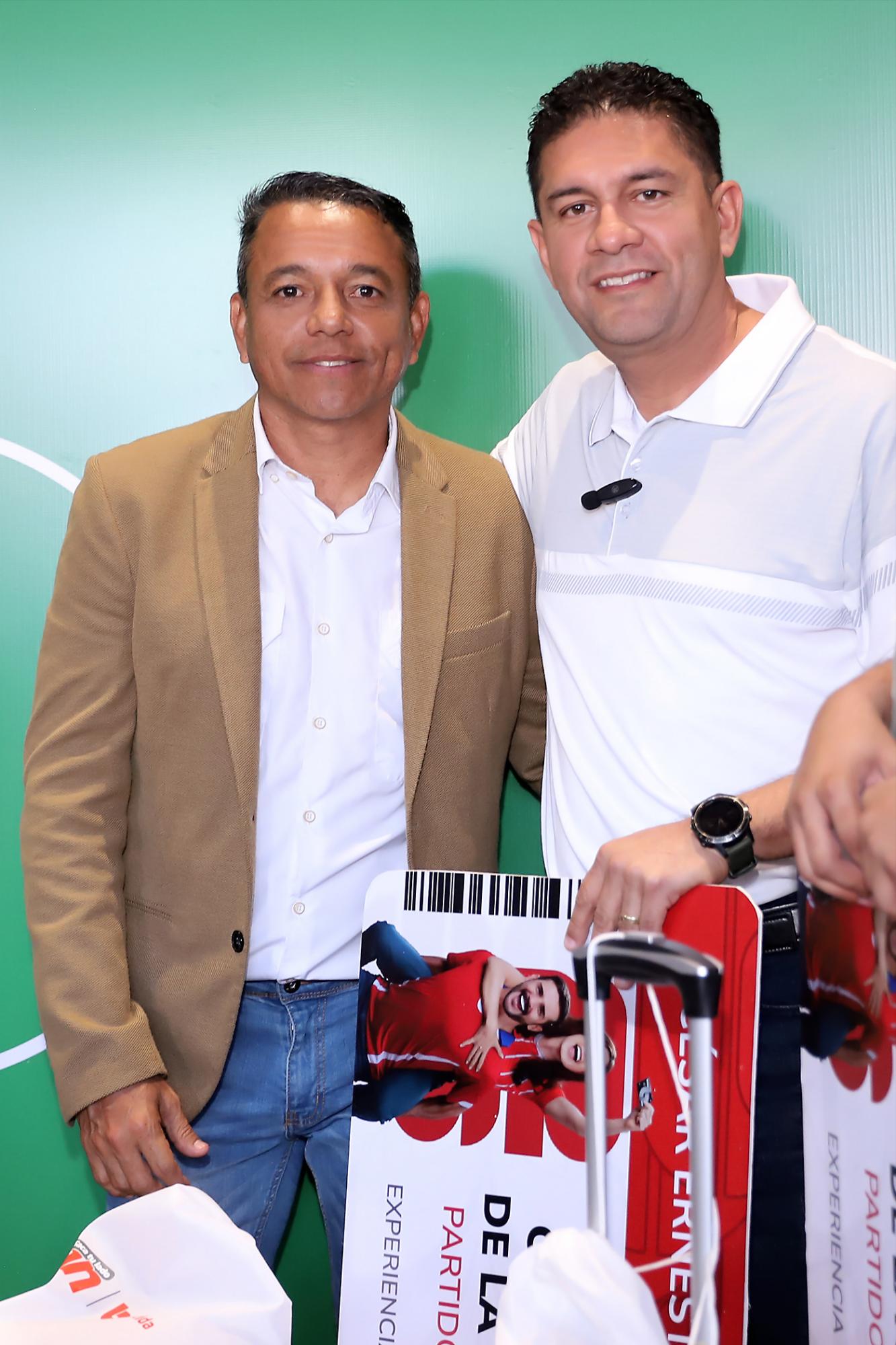 Banco Atlántida entrega los primeros premios a los ganadores que vivirán la Copa Mundial de la FIFA 2026