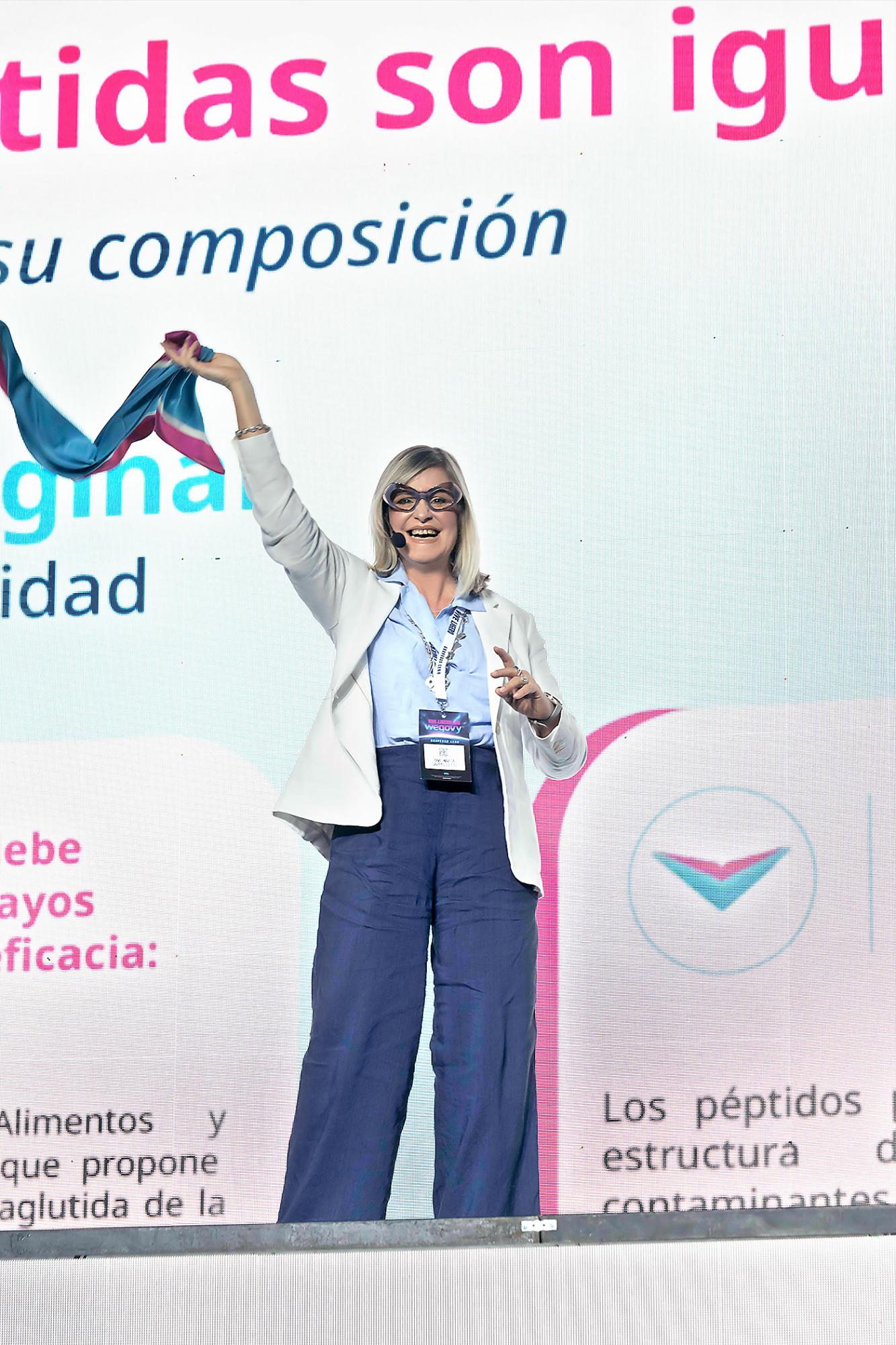 La doctora: Ana María Cappelletti de Argentina.