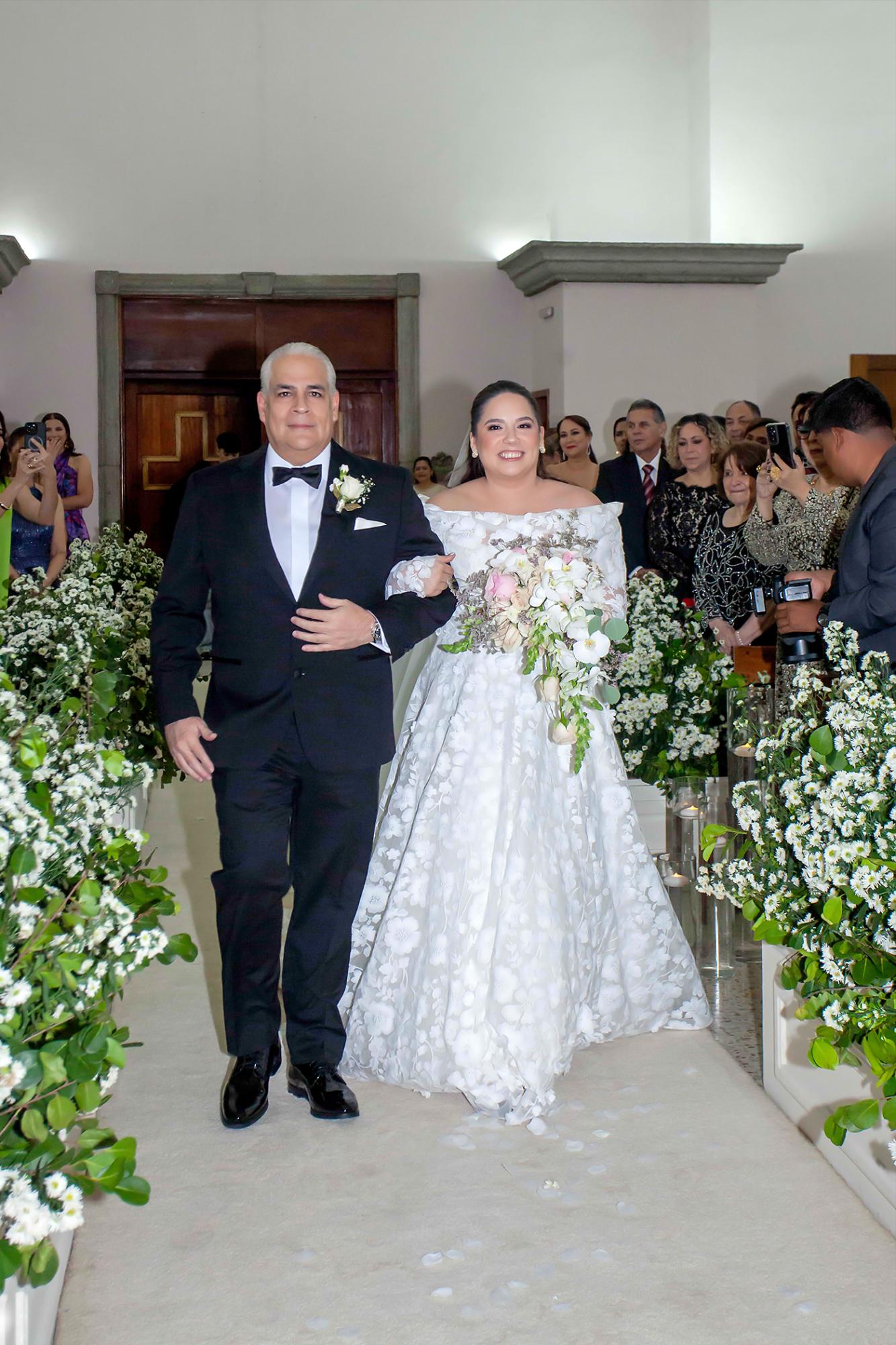 Boda eclesiástica de Daniel Murillo y Dominique Marinakys
