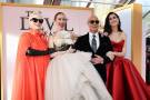<i>The Devil Wears Prada 2</i> ya llegó a las salas y, como era de esperarse, volvió a poner a Runway en el centro de la conversación cultural. Pero más allá de la pantalla, la película está llena de decisiones creativas, guiños ocultos y detalles de producción que pasan fácilmente desapercibidos. Desde elecciones de vestuario hasta anécdotas del elenco y recreaciones meticulosas de escenarios, estos son datos que quizás no sabías de la secuela.