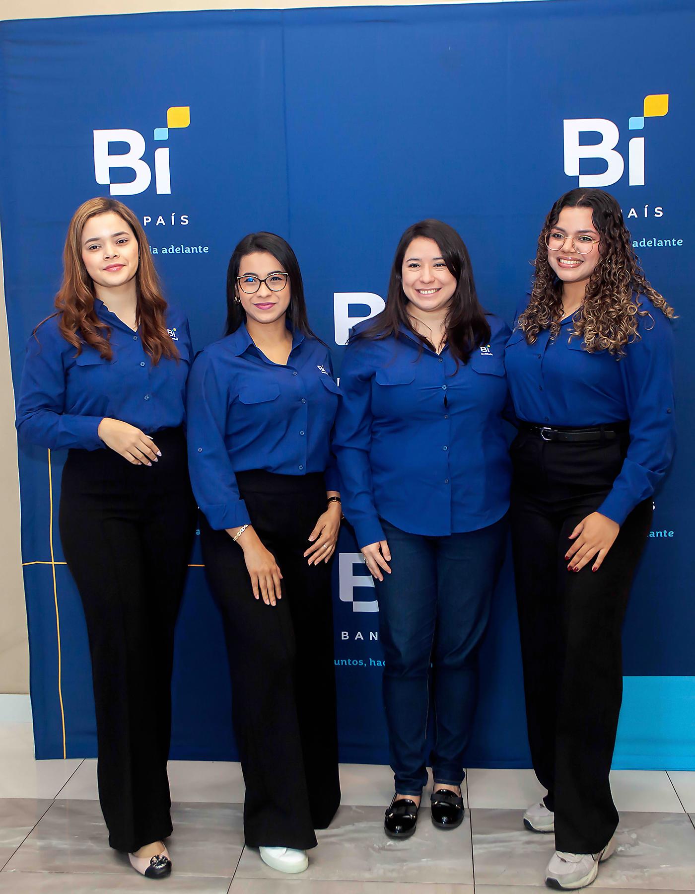Grecia Dubón, Iris Paredes, Lorena Milla y Gabriela Mejía.