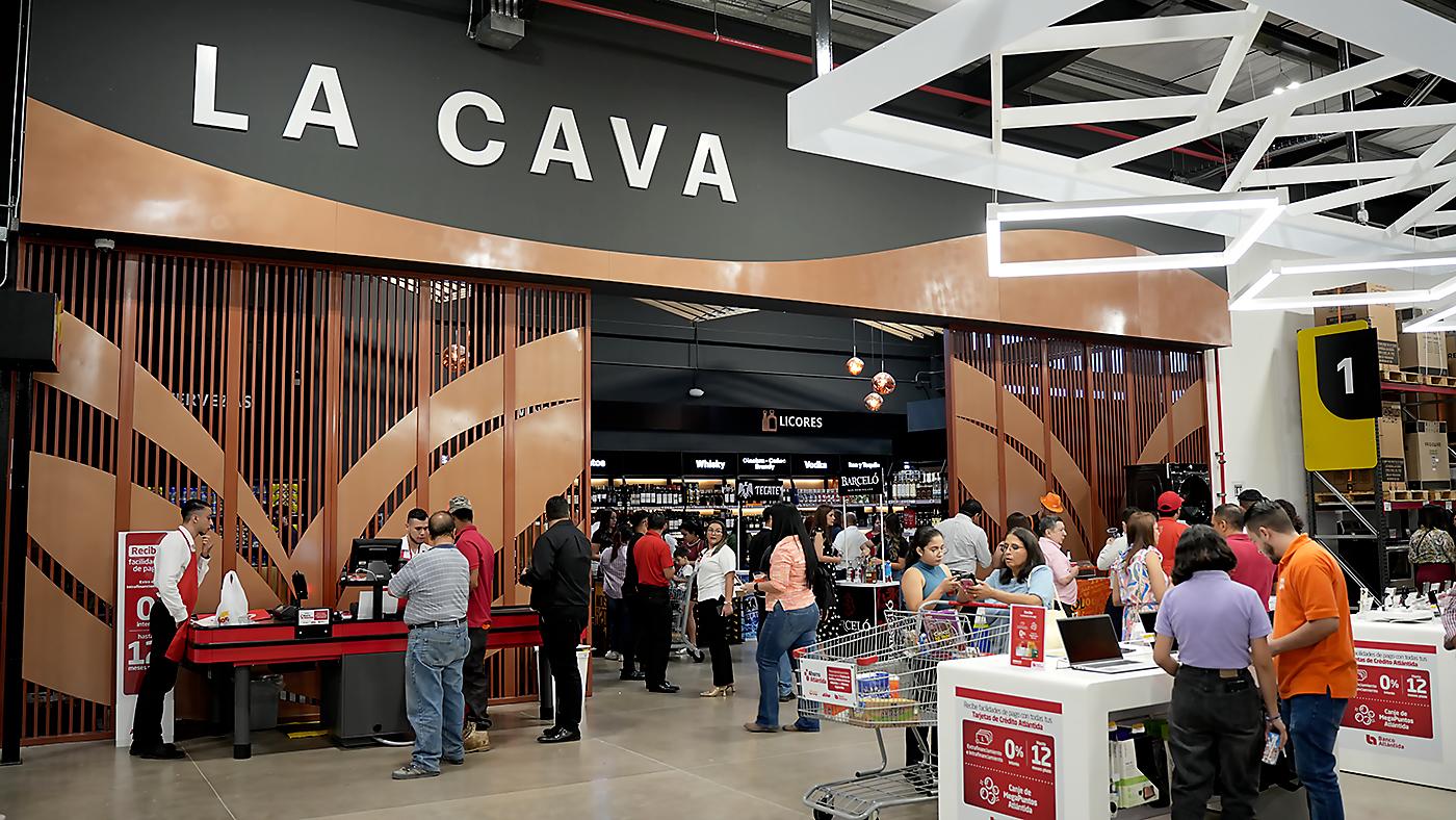 Supermercados SuperCoop abre sus puertas en Plaza Orquídeas en Tegucigalpa
