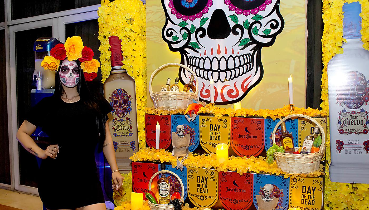 Distribuidora Istmania con variedad de degustaciones.
