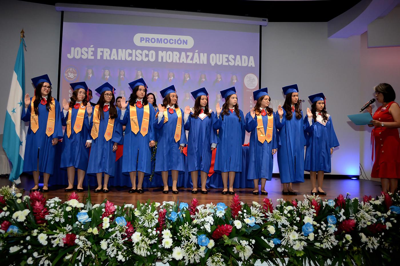 Graduación de los seniors 2025 de Dowal School