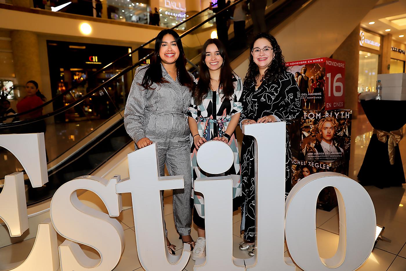 Keren Perez, Tethey Murillo y Nadia Gómez.