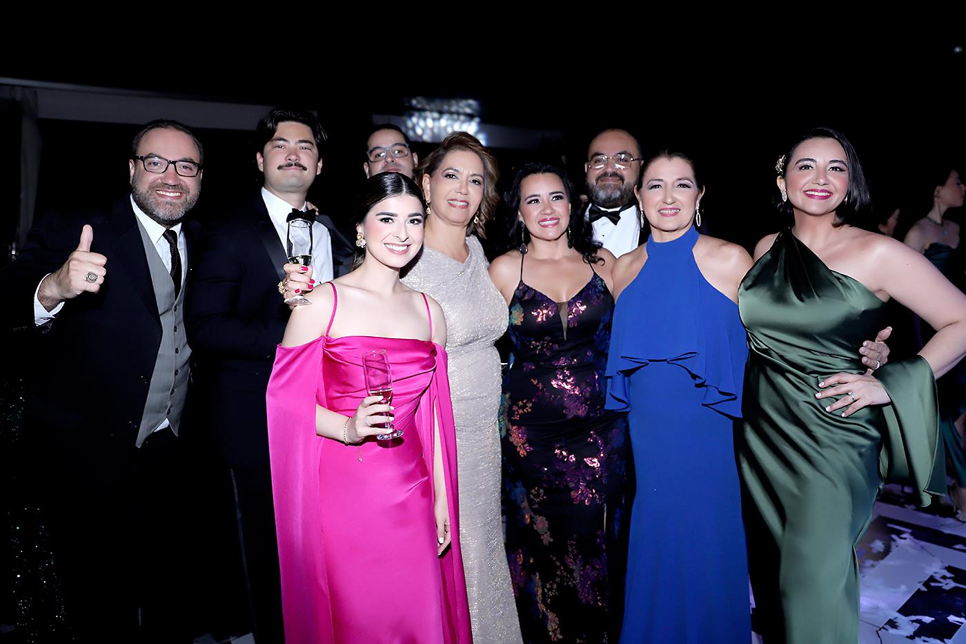 Fiesta nupcial de Allison Rivera y José Armando Erazo