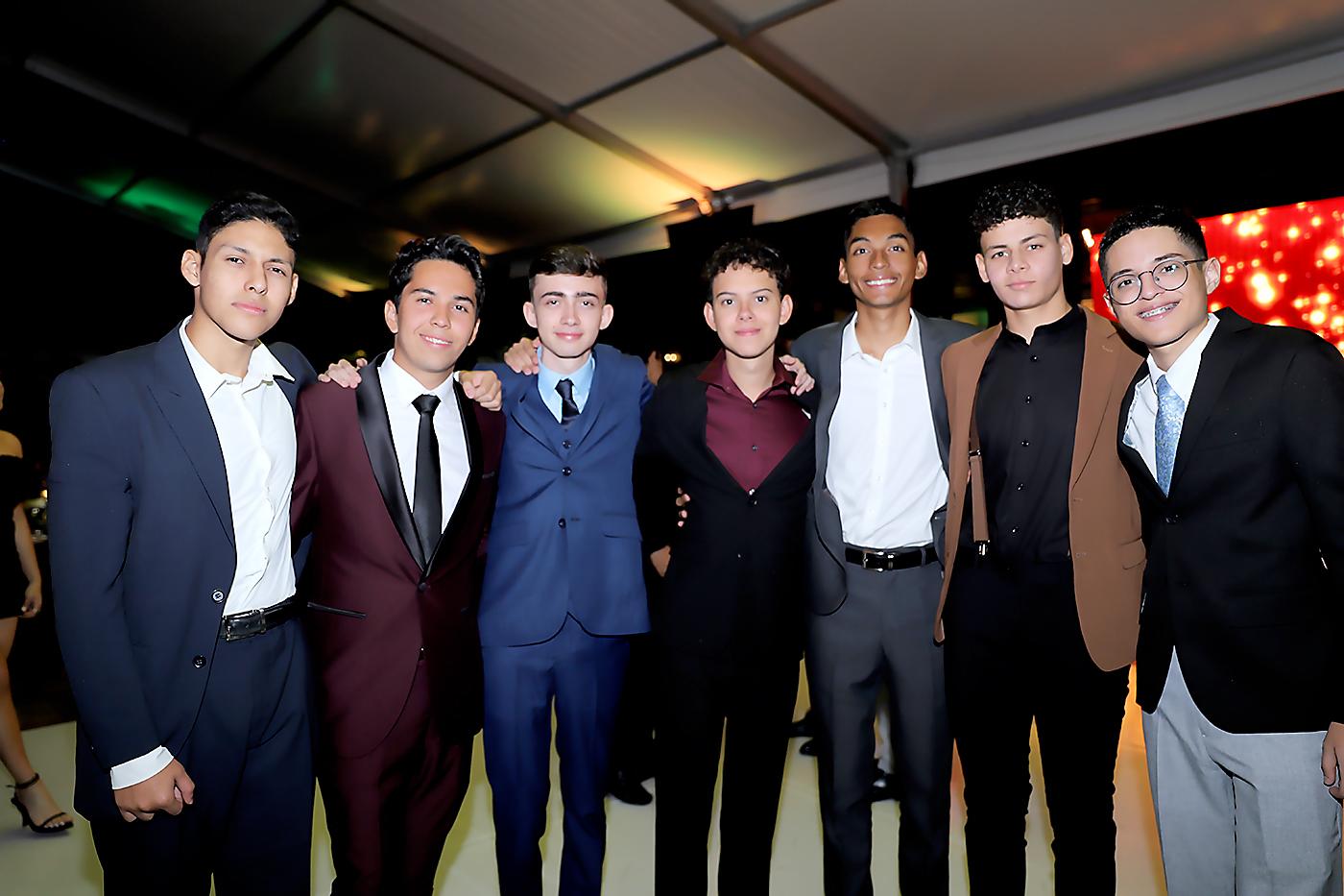 Wilfredo Castro, Myles Figueroa, Luis Castillo, Omar Suazo, Edwin Salgado y Carlos Osorio