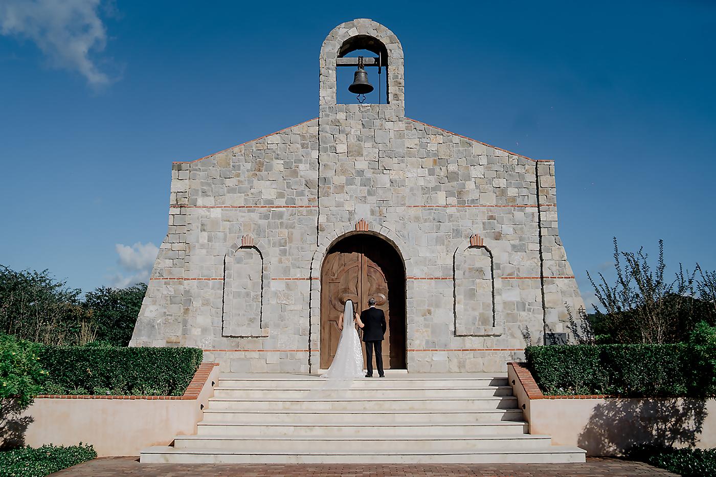 La boda de Victoria Merlo y Barney Chamorro en la Costa Esmeralda de Nicaragua