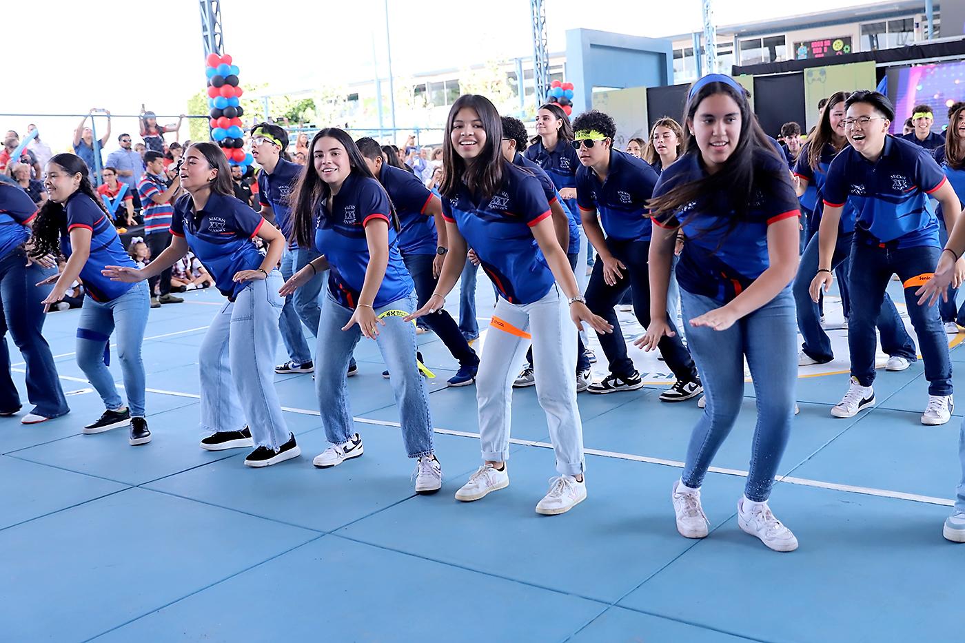 Senior Entrance 2025 de Macris School