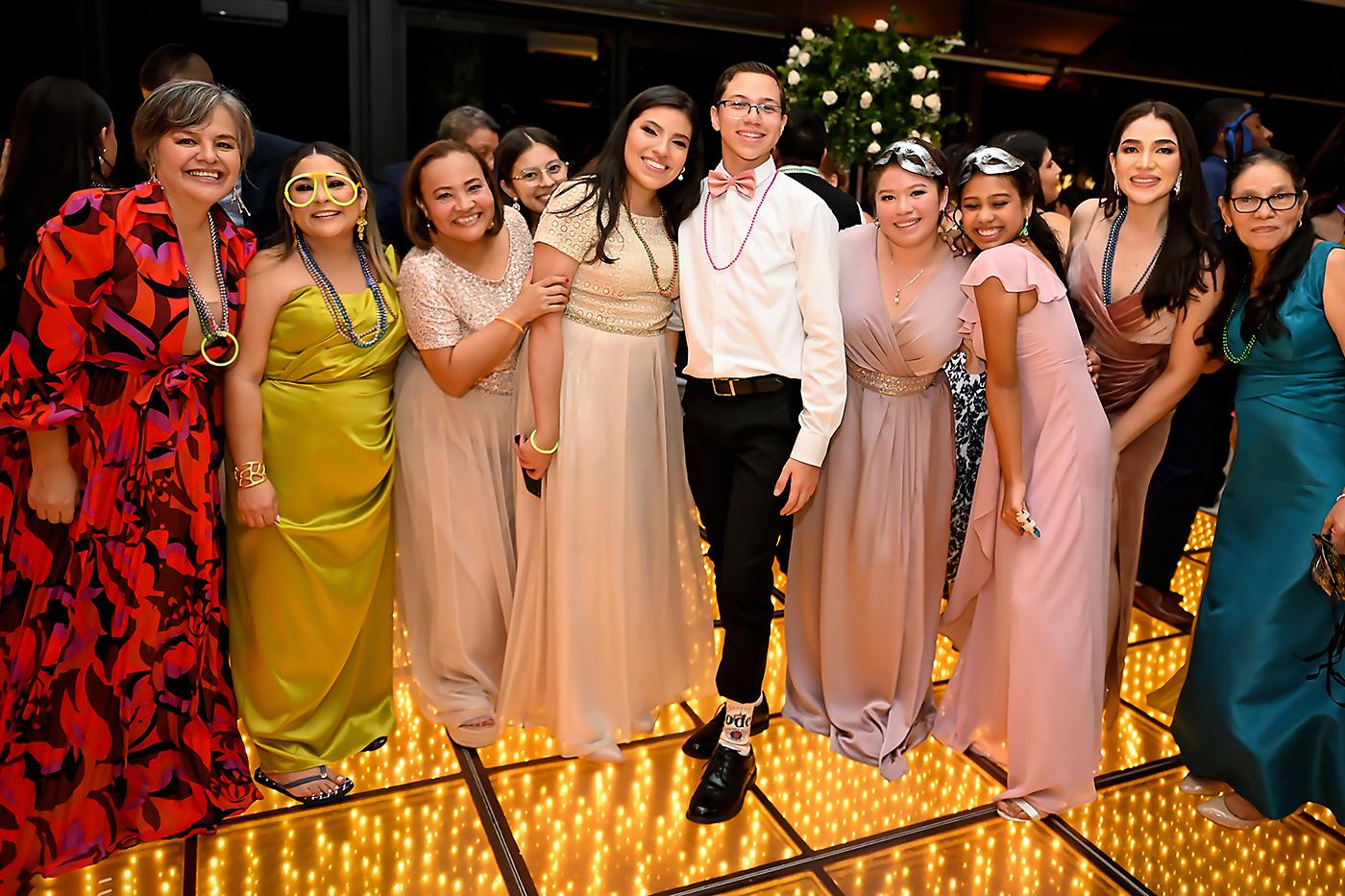 Miriam Pérez, Alejandra Zambrano, Francis Turcios, Flor Hernández, Elio José Flores, Digna Membreño, Isabella Ochoa, Marianela Hernández y Mercedes López