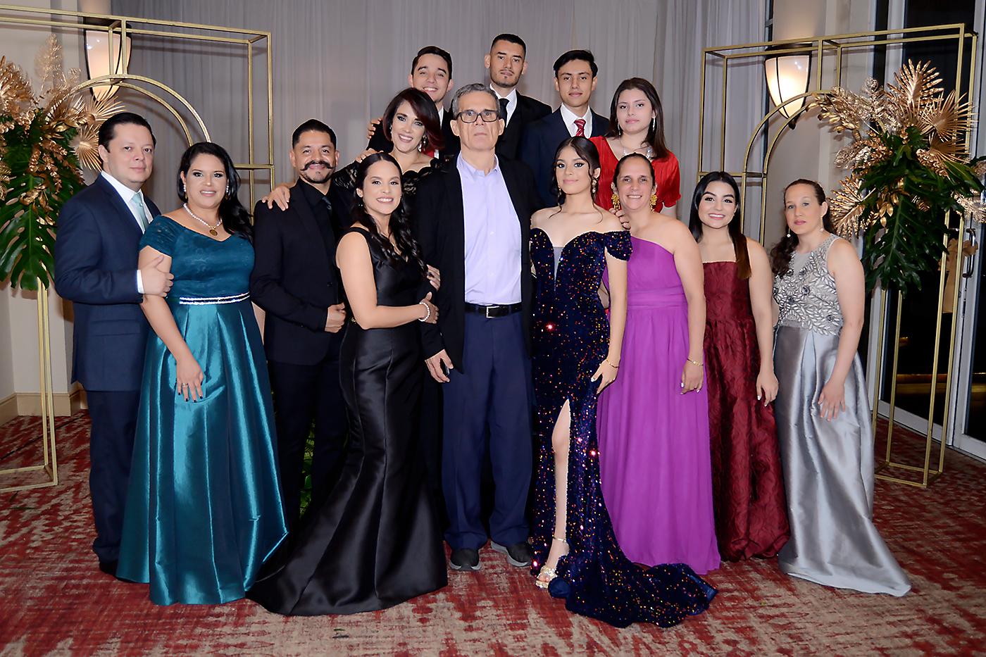 Sf Prom Fiesta de la prom 2024 de San Francisco del Sales School