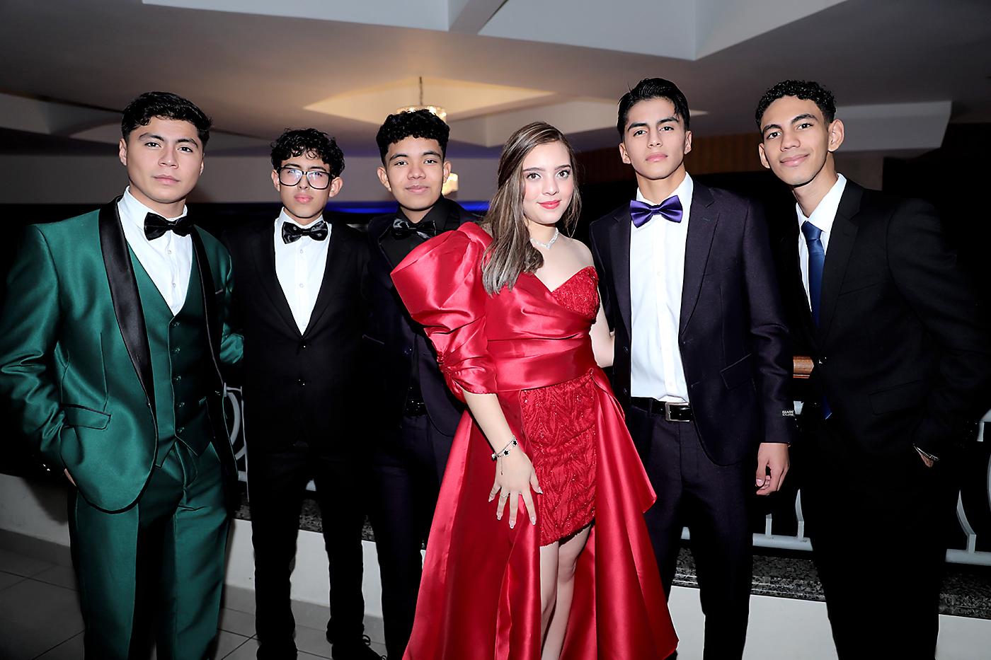 Fiesta de la prom 2024 del San José del Carmen