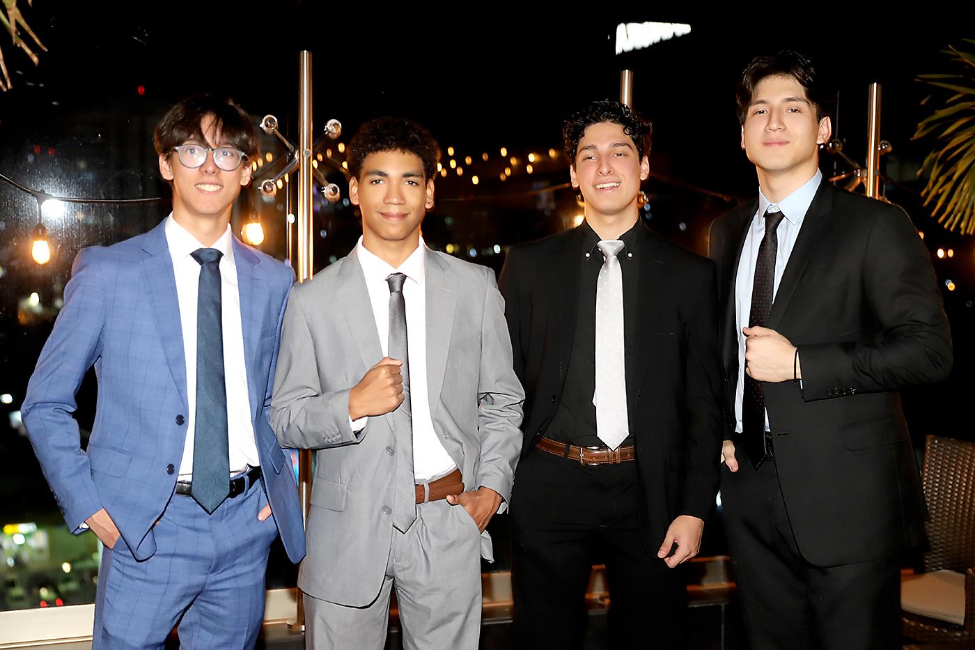 Manuel Álvarez, Eduardo Minier, Juan Ramón Fúnez y Adrián Reyes.