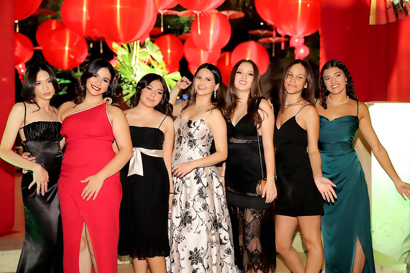 Senior Dinner 2023 de la Escuela Americana