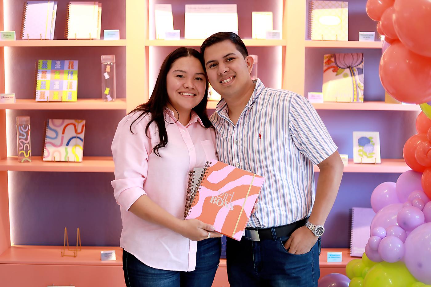 Kendy Flores y Enrique Velásquez. 