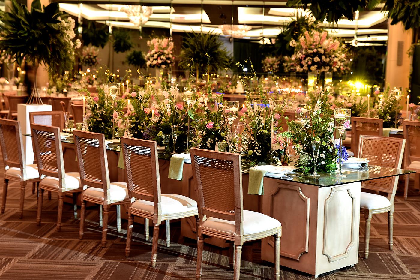 Un ambiente que semejó un jardín en primavera fue elegido para integrar a la decoración.