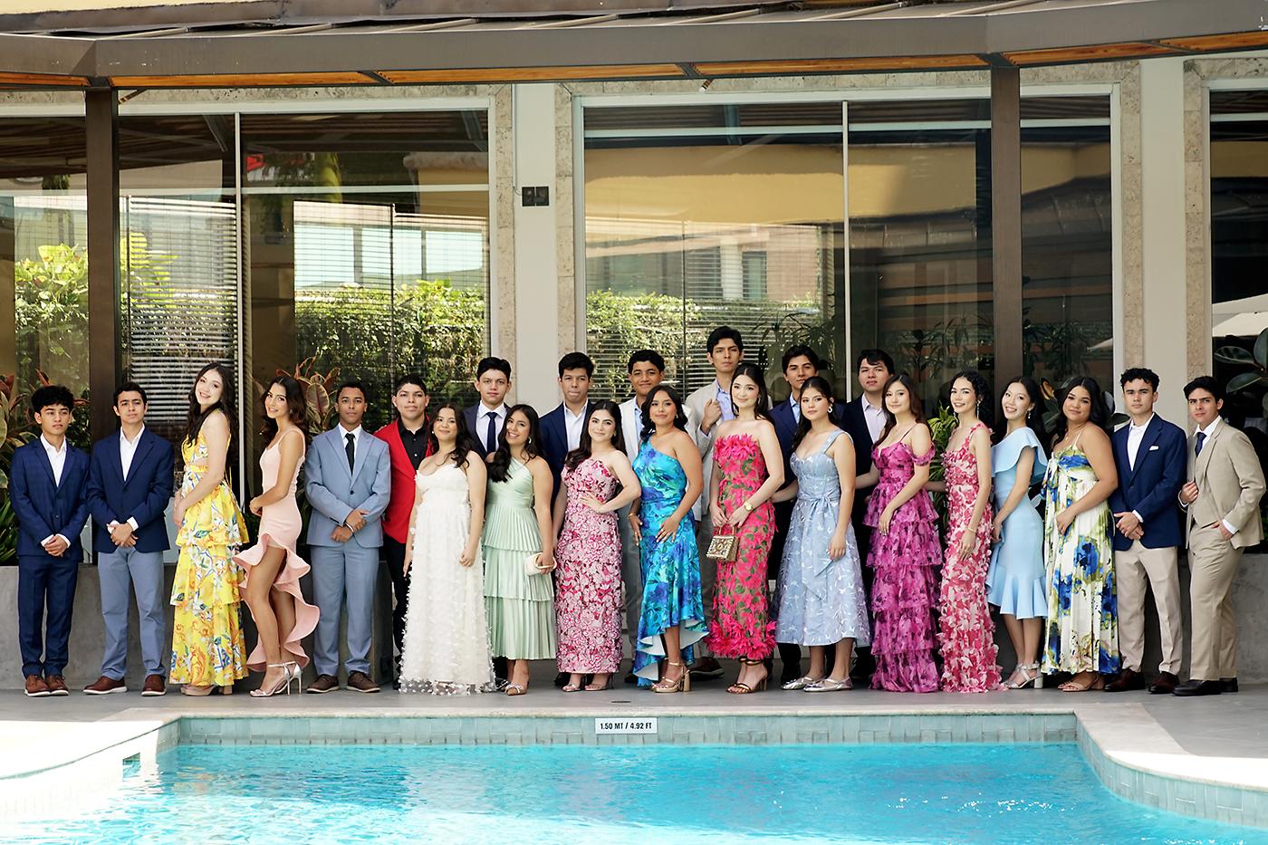 El restaurante Tanoshii del hotel Real Intercontinental fue el escenario perfecto para que los 24 seniors 2025 de la Escuela Episcopal El Buen Pastor disfrutaran de una grata mañana durante su tradicional desayuno. Fueron los padres de familia quienes ofrecieron este especial encuentro para los futuros bachilleres en Ciencias y Humanidades, en el que hubo tiempo para sesiones de fotografías, amenas charlas y la degustación de un desayuno buffet internacional.