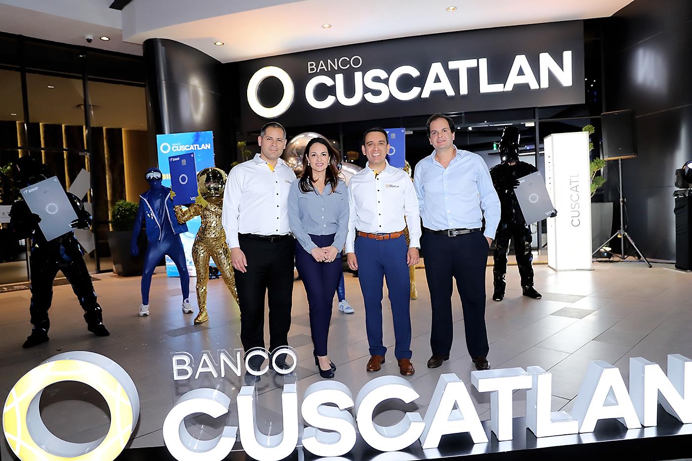 Mauricio Barrientos, Isabelle Giammattei, Eurípides Cálix y Sergio Calderón.