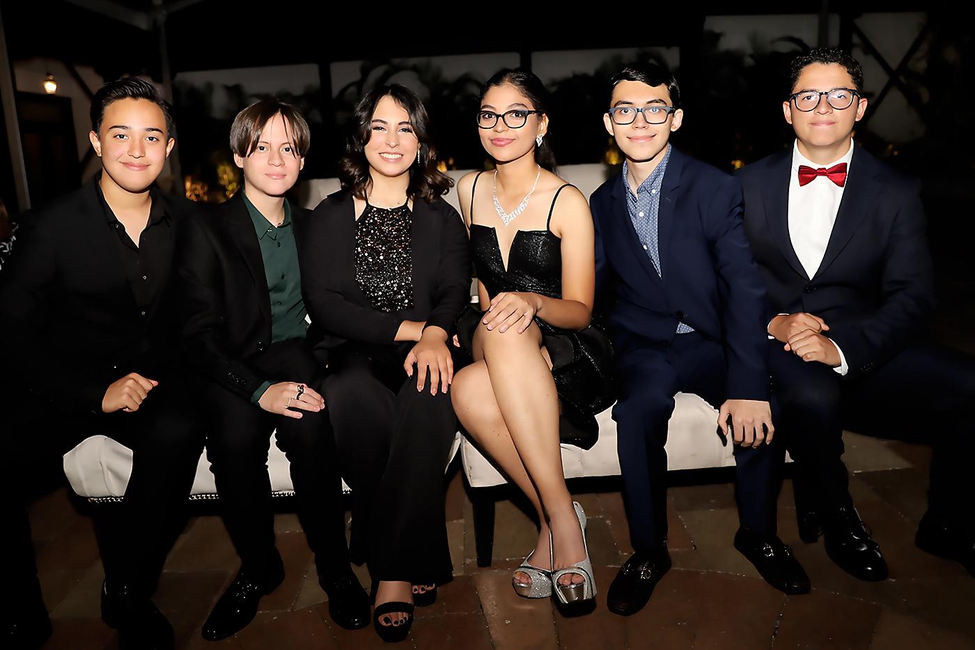 Juan Alberto Chinchilla, Iker Salinas, Alyssa Chavarría, Adriana Salgado, José Carlos Brevé y Diego Carlos Hernández