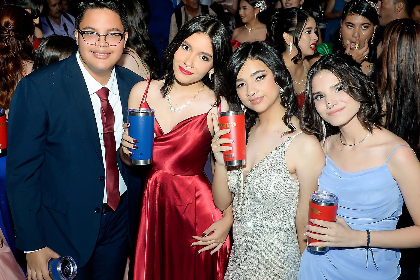 Sebastián Díaz, Aitana Jaén, Laura Rodríguez y Nathalie Zepeda