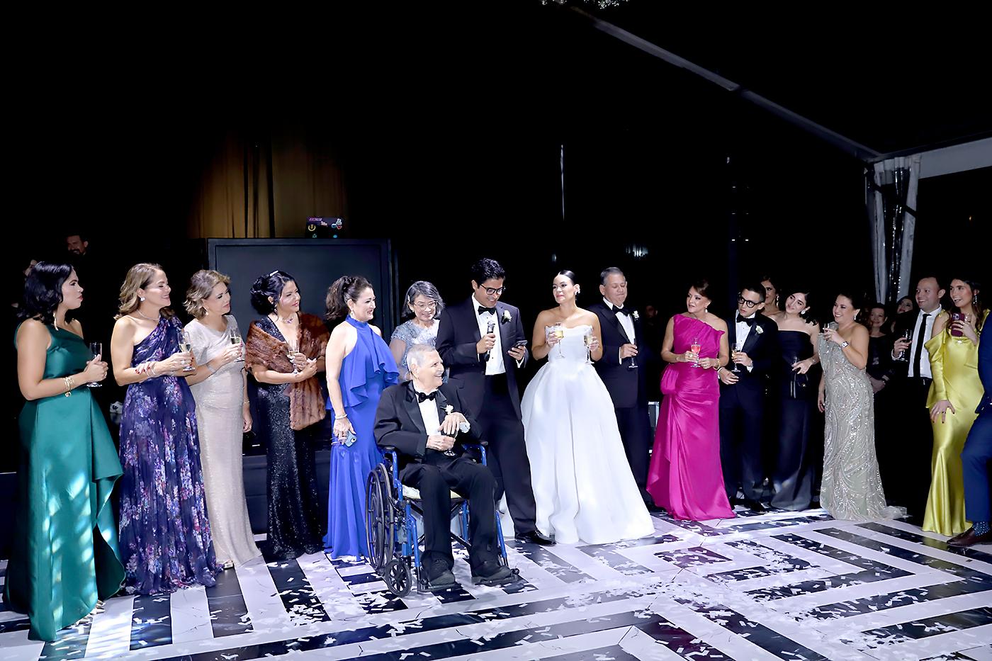 Fiesta nupcial de Allison Rivera y José Armando Erazo