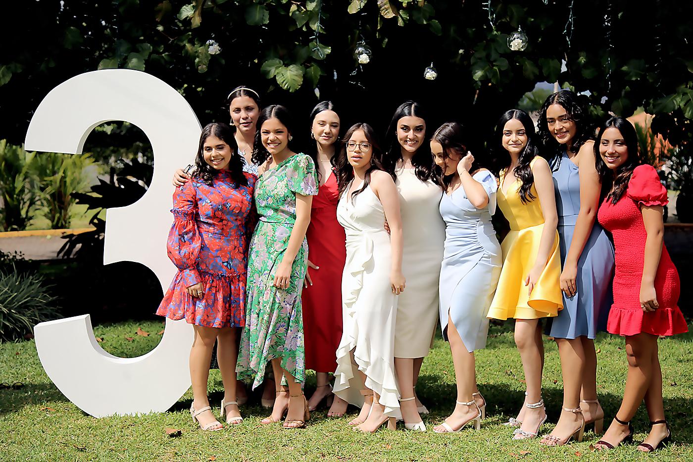 Dominique Martel, Sofía Ávila, Luciana Wing, Victoria Alcántara, Mariana Ramirez, Alejandra Barahona, Isabella Atuán, María Isabel Caballero, Andrea Pérez y Marian Muñoz