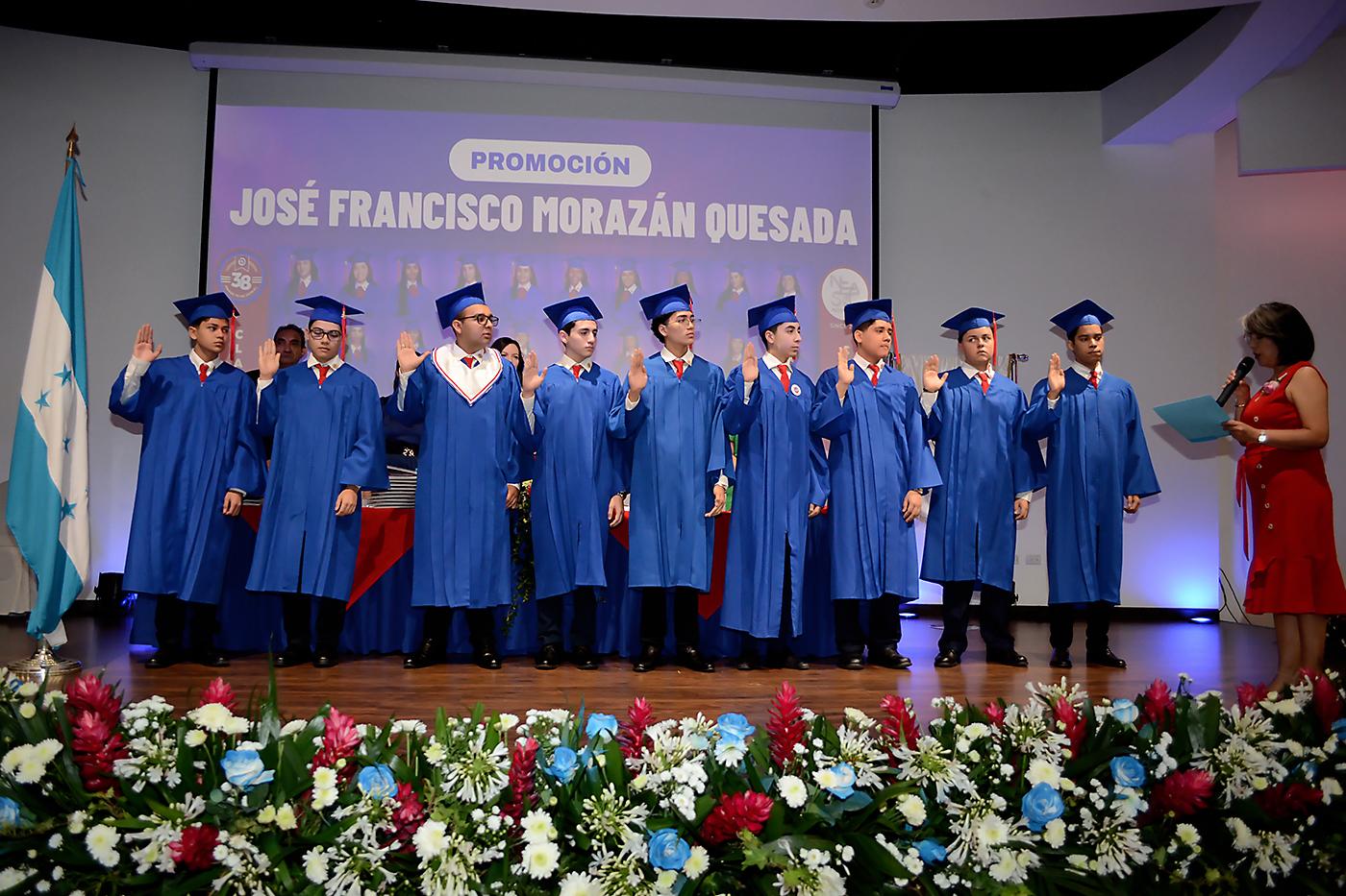 Graduación de los seniors 2025 de Dowal School