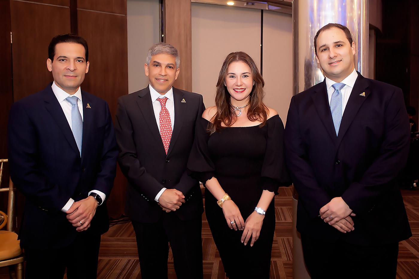 Carlos Handal, Ricardo Jaar, Karina Jaar y Roberto Facussé.