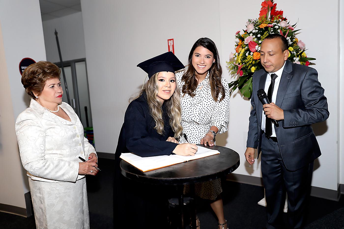 Entrega de títulos de la Intercontinental School 2023