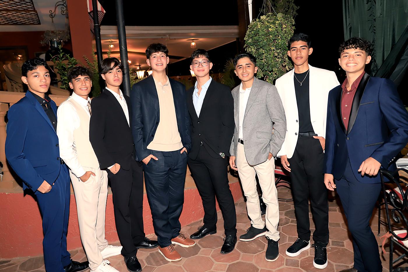 Geremy Mejía, Elías Salomón, Alberto Zúniga, Patrick Walters, Ricardo Pastrana, Joseph Sierra y Luis Mejía.