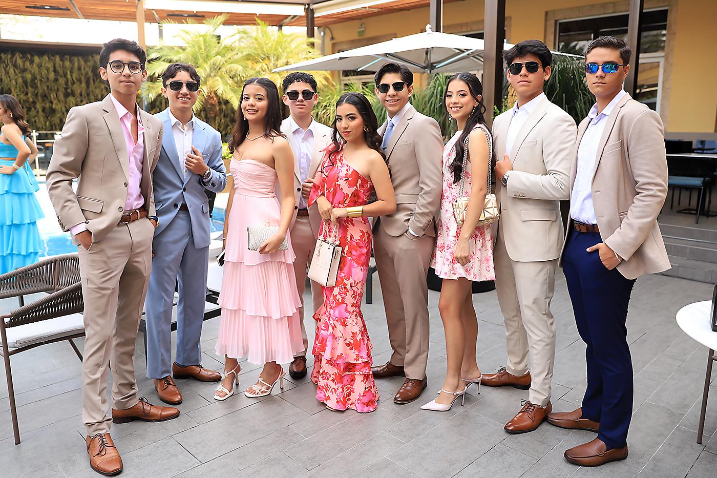Nelson Rubí, Gabriel Rodríguez, Valeria Álvarez, Stefano Muccioli, Sury Lazo, Santiago Solorzano, Elena Núñez, Juan David Rivera, y Ricardo Velásquez
