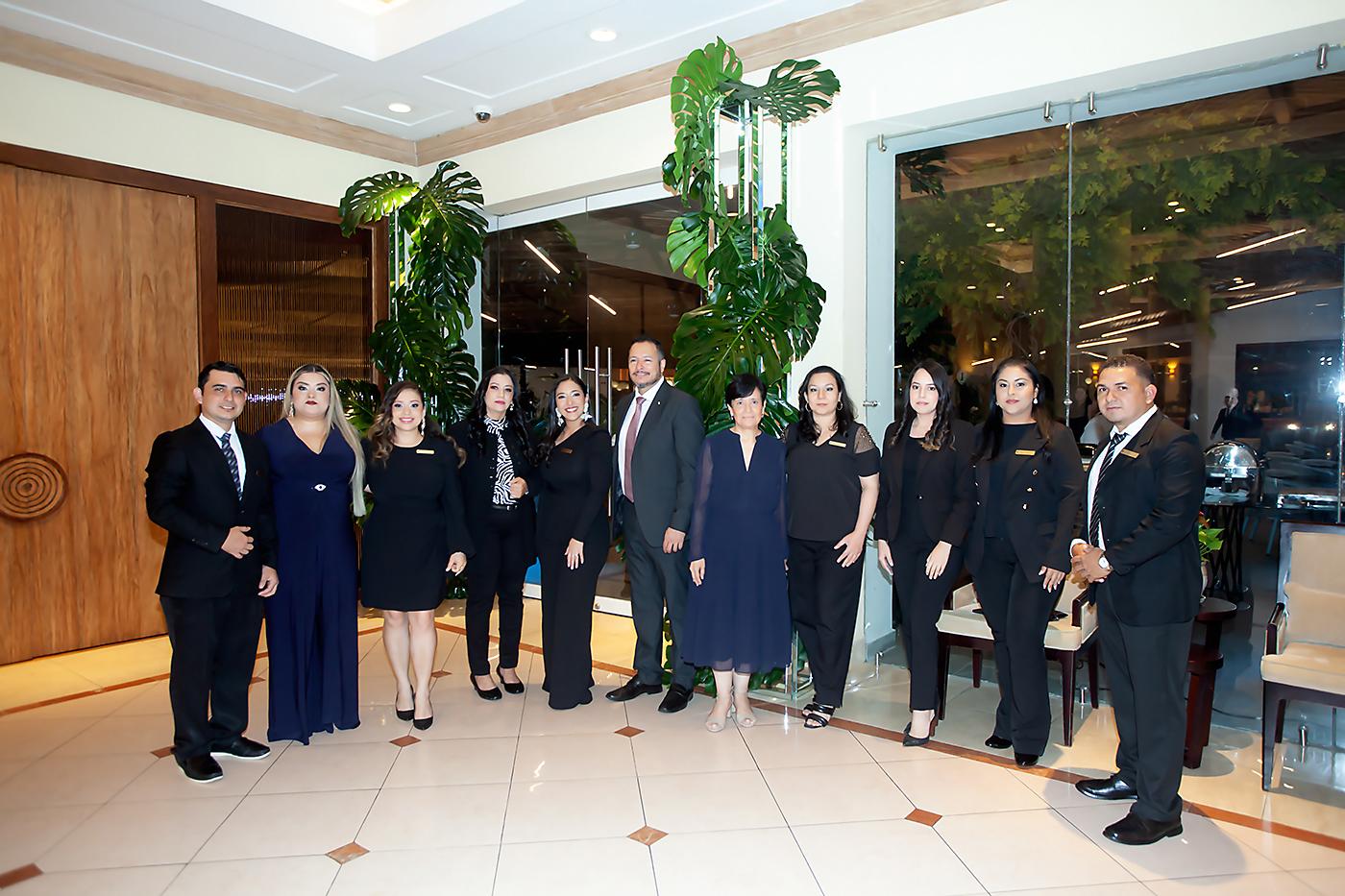 Oberly Acosta, Damaris García, Sandra Bonilla, Pamela Silva, Victoria Antunez, Manuel Arenas, Maritza Morales, Nohemy García, Josselyn García, Wendy Caballero y Enuel Betancour.