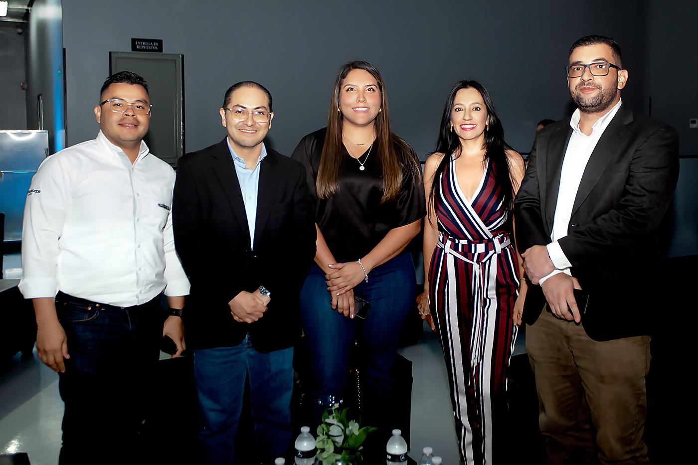 William Zavala, Carlos Rivas, Diana Franco, Valeria Cardona y Fausto Galeano.