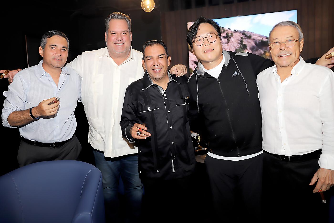 Valentin Suárez, Héctor García, Chibly Salamé, Alfonso King y Fernando Lee