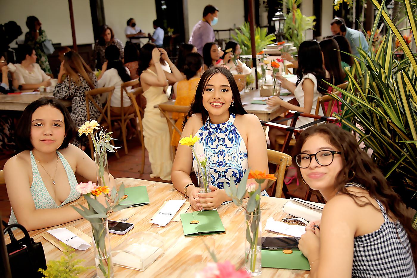Rocío Brizuela, Nahomy Andino y Raquel Agurcia 