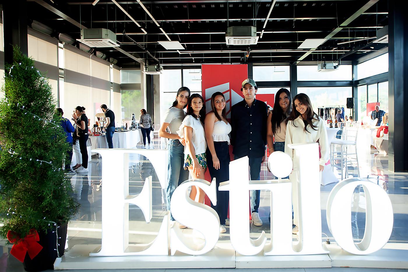 Sabrina Chahín, Catalina Vincenti, Camille Saybe, Bernardo Díaz, Karen Leiter y Emily Saybe.