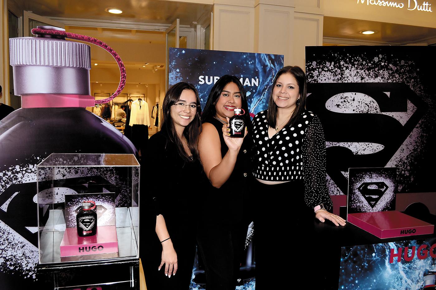 Tethey Murillo, Keren Ayestas y Melissa Cáceres.