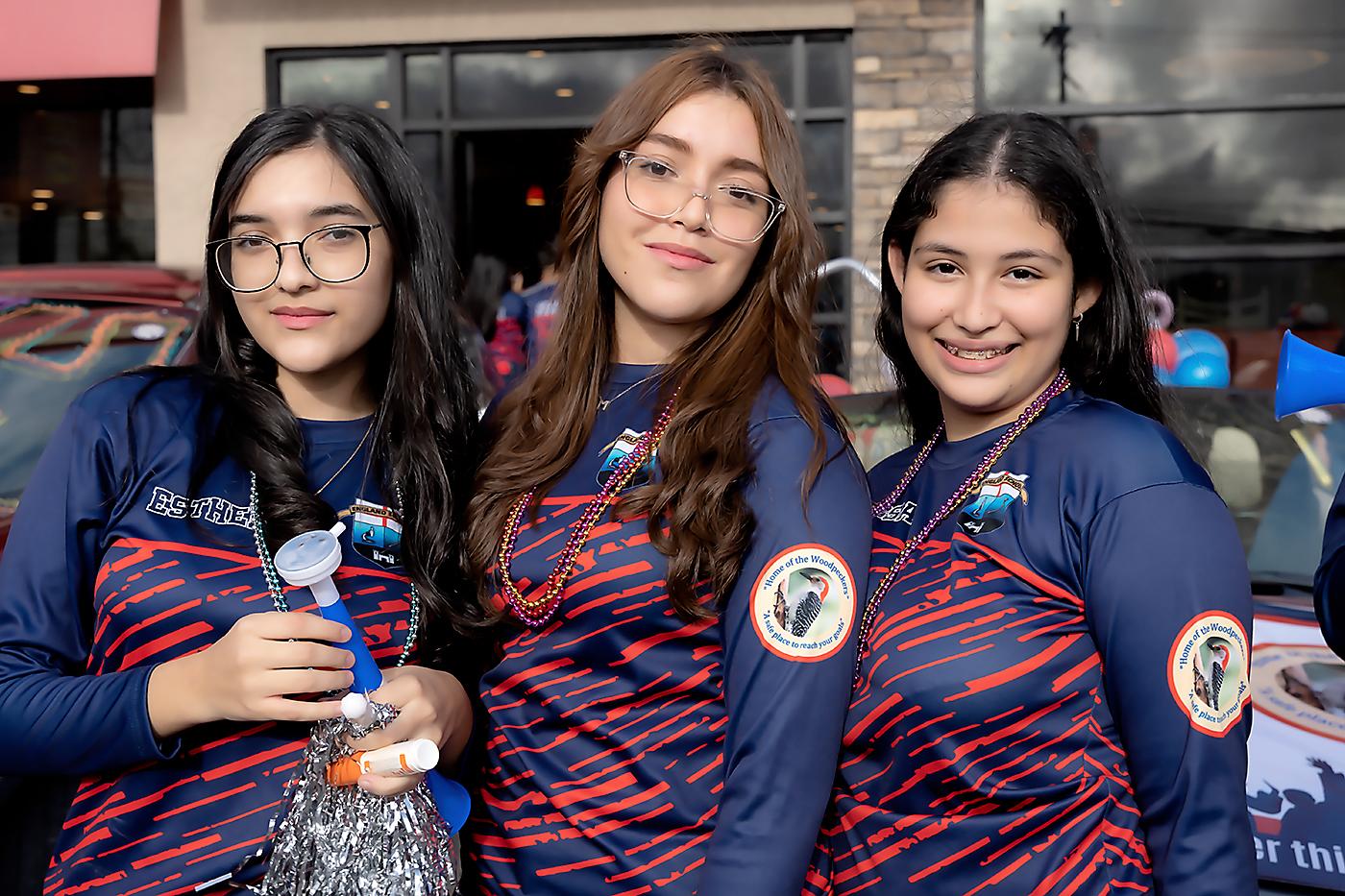 Esther Hernández, Mía Valladares y Elissa Donaire